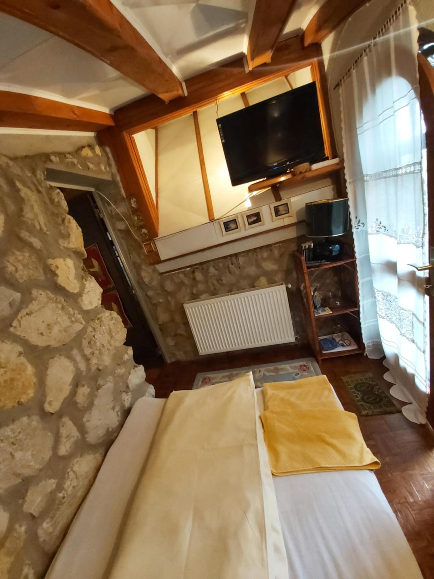Guesthouse Bajka Vinci Værelse billede