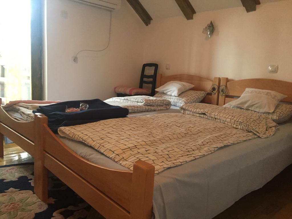 Guesthouse Bajka Vinci Eksteriør billede